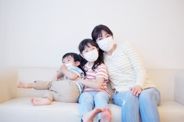 インフルエンザ潜伏期間の家族との関わり