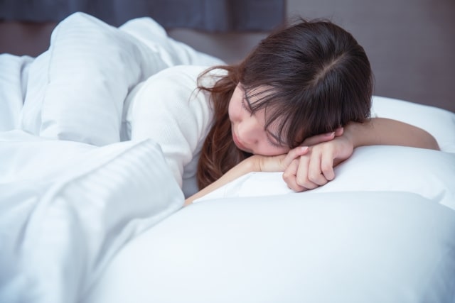 不眠症の一般的な症状と原因