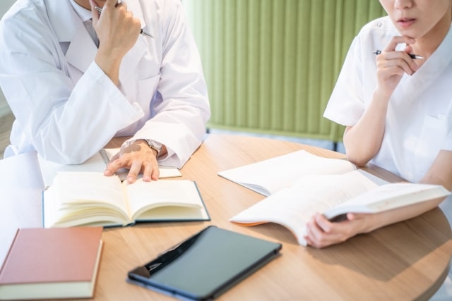 見た目に異常を感じたら早めに内科・皮膚科へ